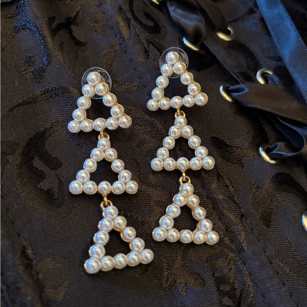 Pearl TriDelta Dangle Earrings Sorority Jewelry Spring Rush Delta Delta Delta